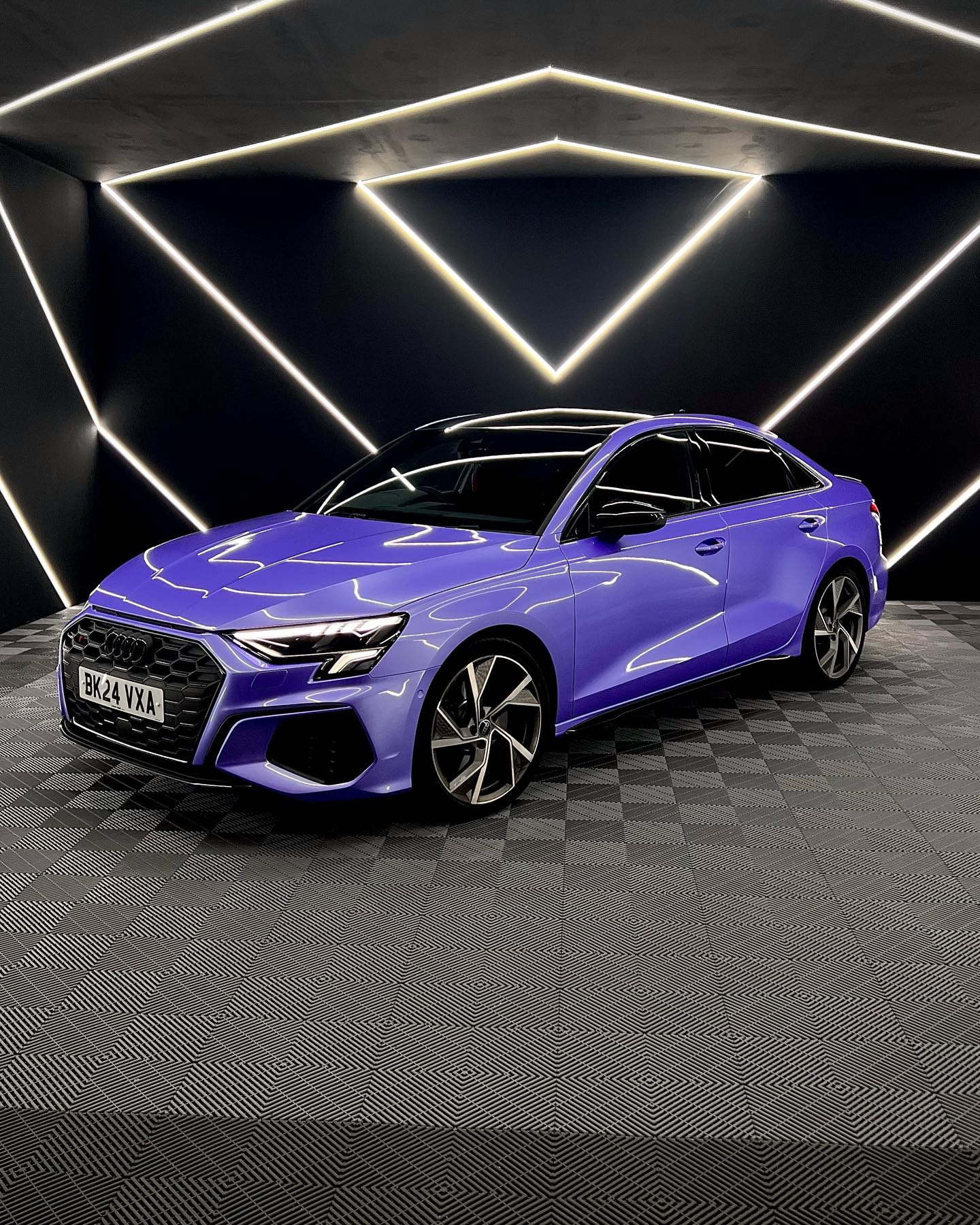 Ultra Gloss Metallic Lavender Pearl