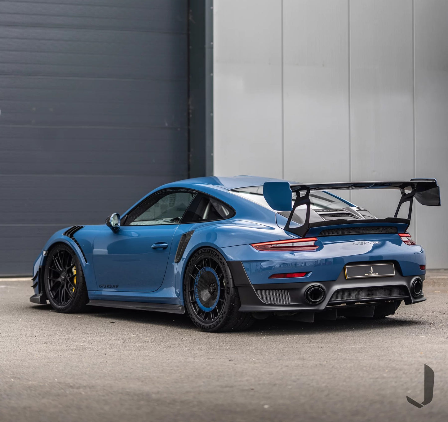 Ultra Gloss Porsche Neptuen Blue
