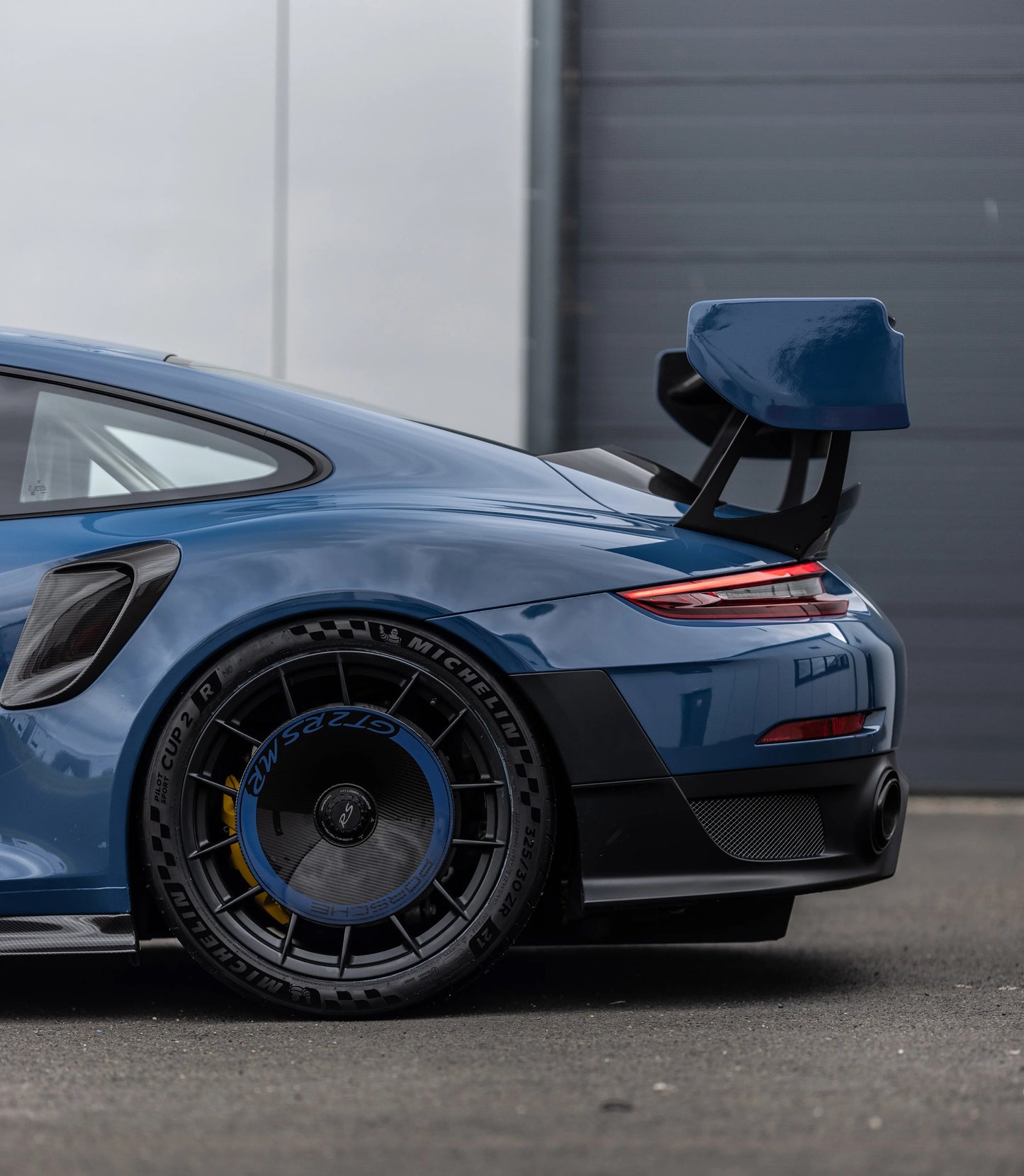 Ultra Gloss Porsche Neptuen Blue