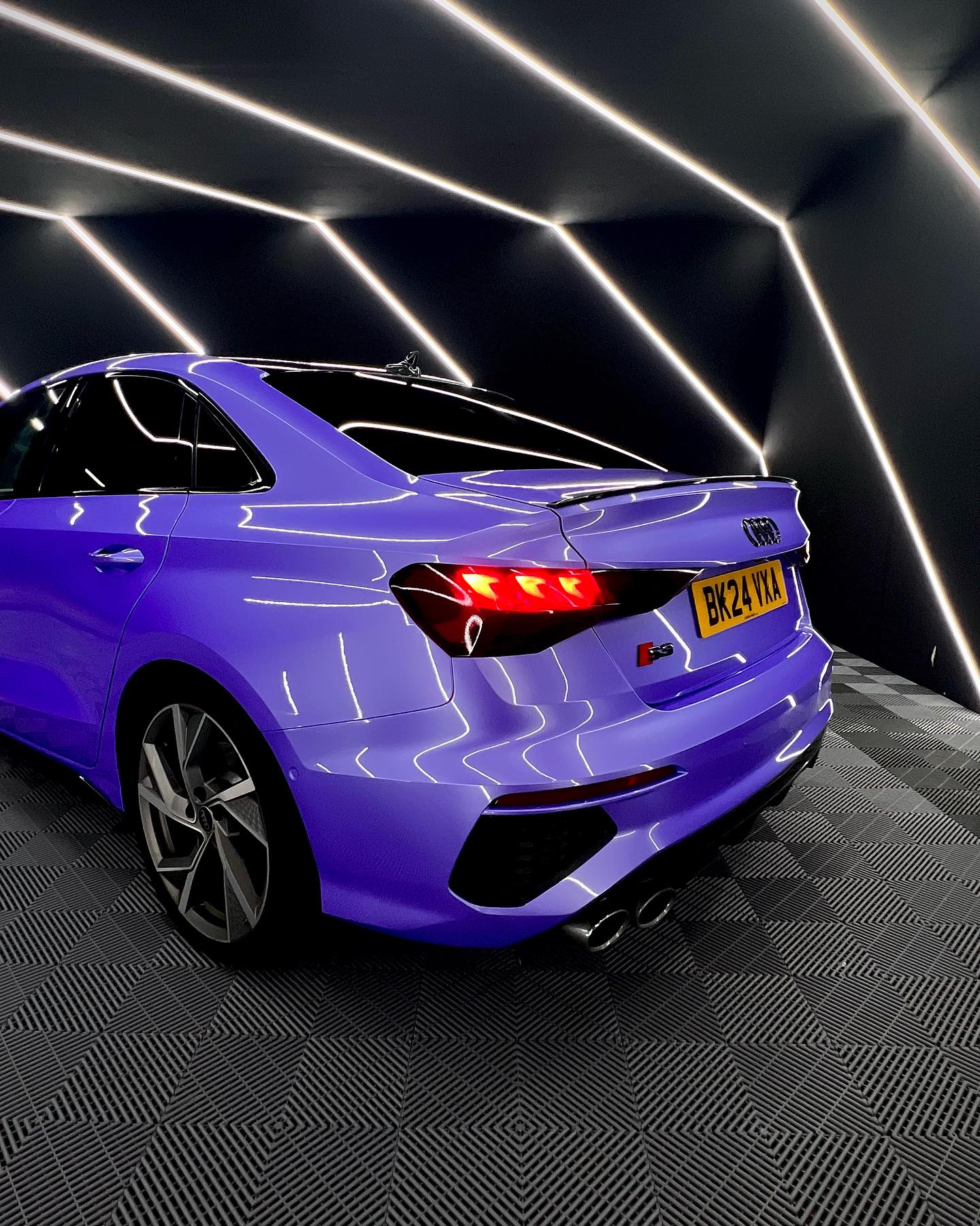 Ultra Gloss Metallic Lavender Pearl