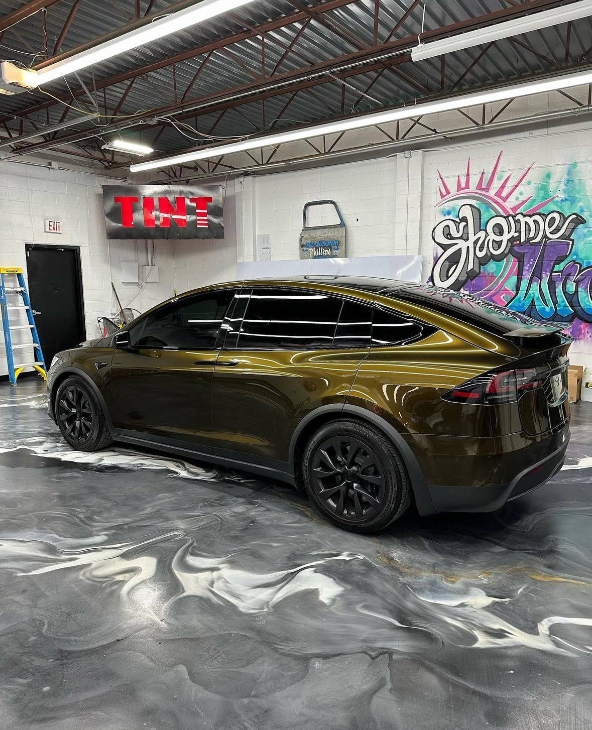 Ultra Gloss Metallic Midnight Gold